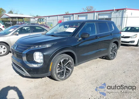 2022 Mitsubishi Outlander Black Edition 2Wd/Se 2.5 2Wd/Se Launch Edition 2Wd from USA, damaged, VIN JA4J3UA84NZ024242